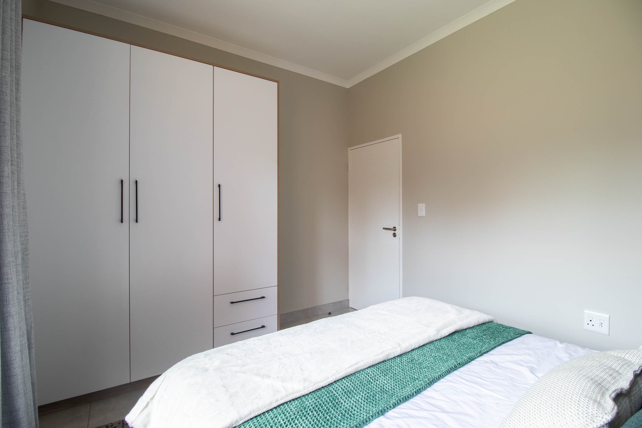 To Let 3 Bedroom Property for Rent in Boardwalk Villas Gauteng