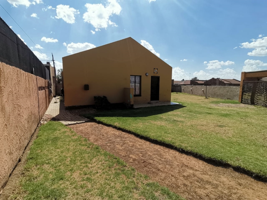2 Bedroom Property for Sale in Sebokeng Zone 10 Gauteng