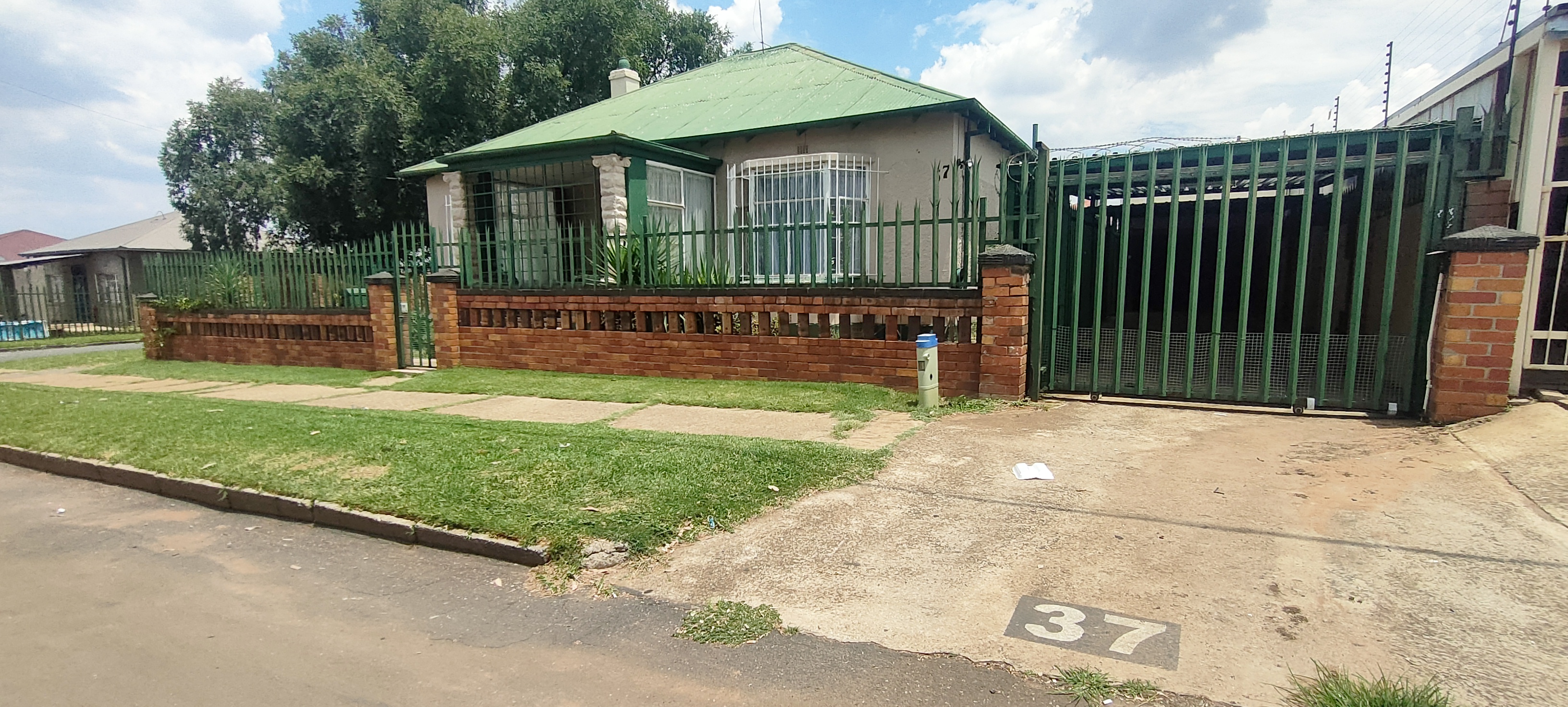 5 Bedroom Property for Sale in Krugersdorp West Gauteng