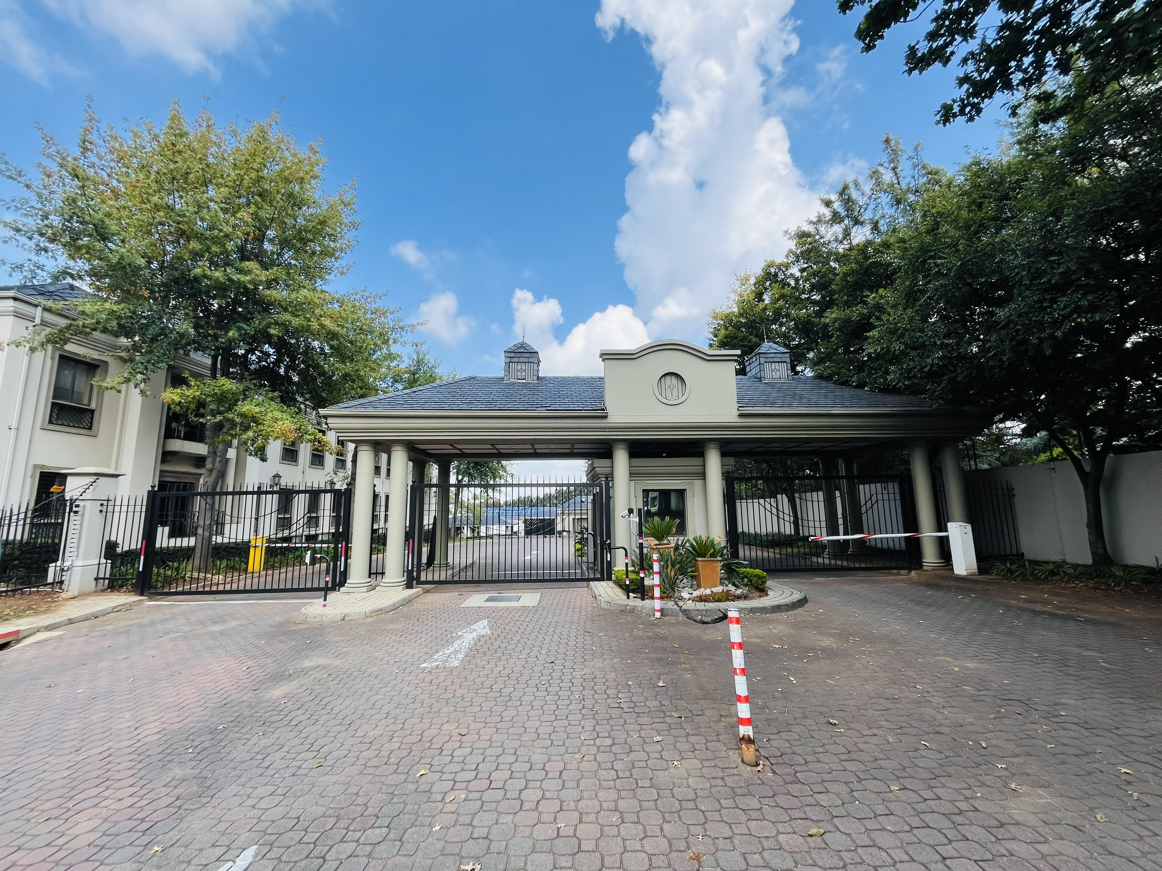 To Let commercial Property for Rent in Bryanston Gauteng