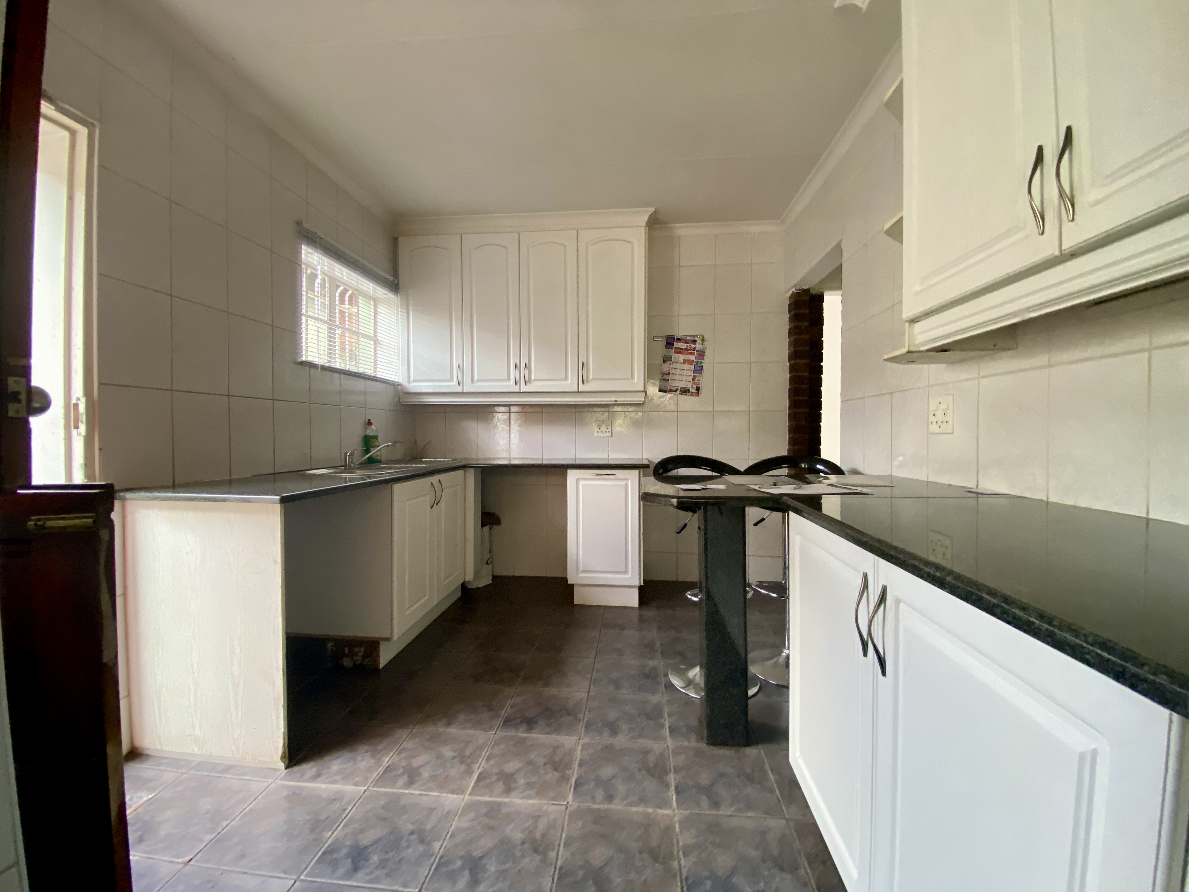 5 Bedroom Property for Sale in Wychwood Gauteng