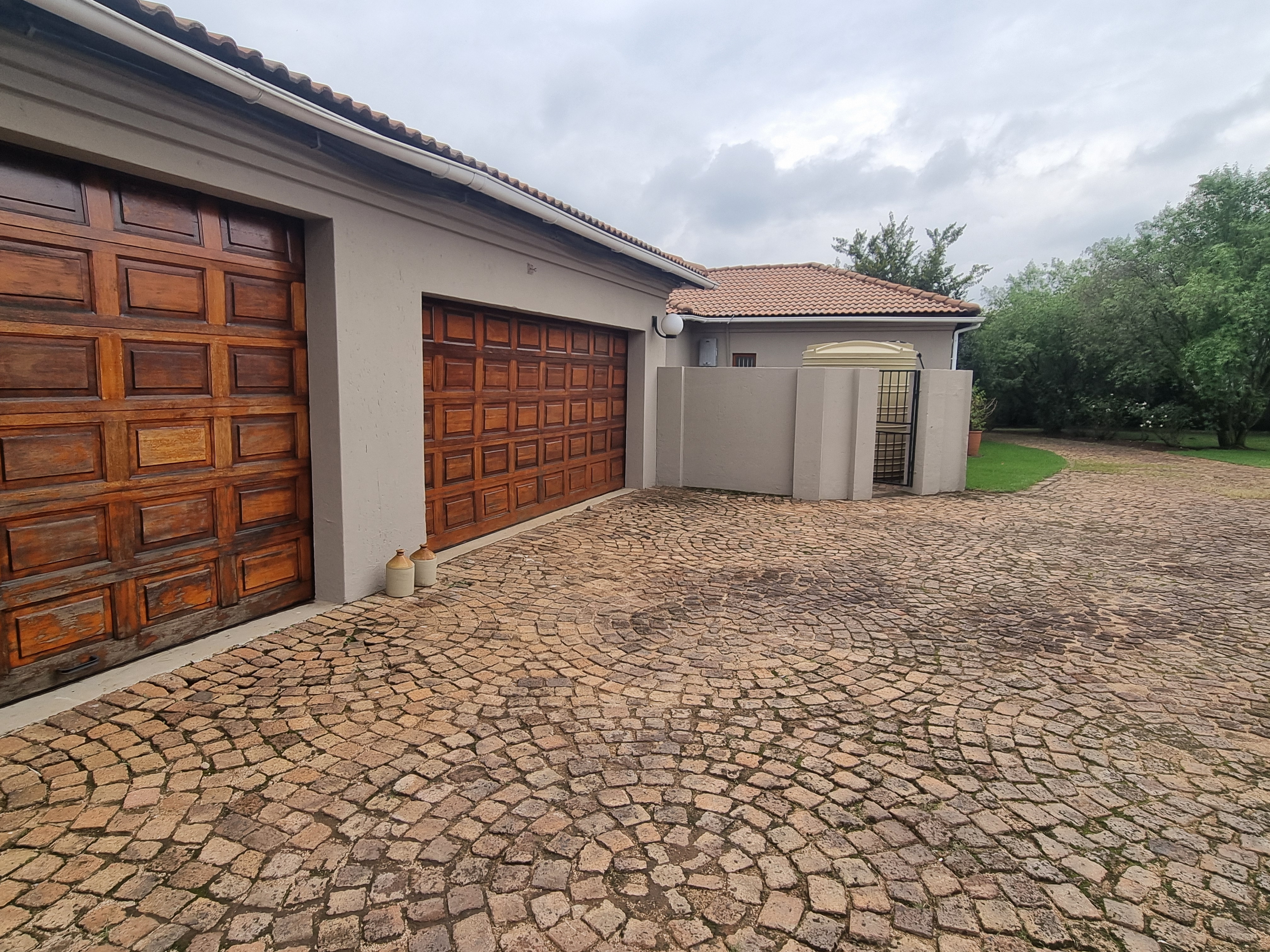 4 Bedroom Property for Sale in Bredell Gauteng