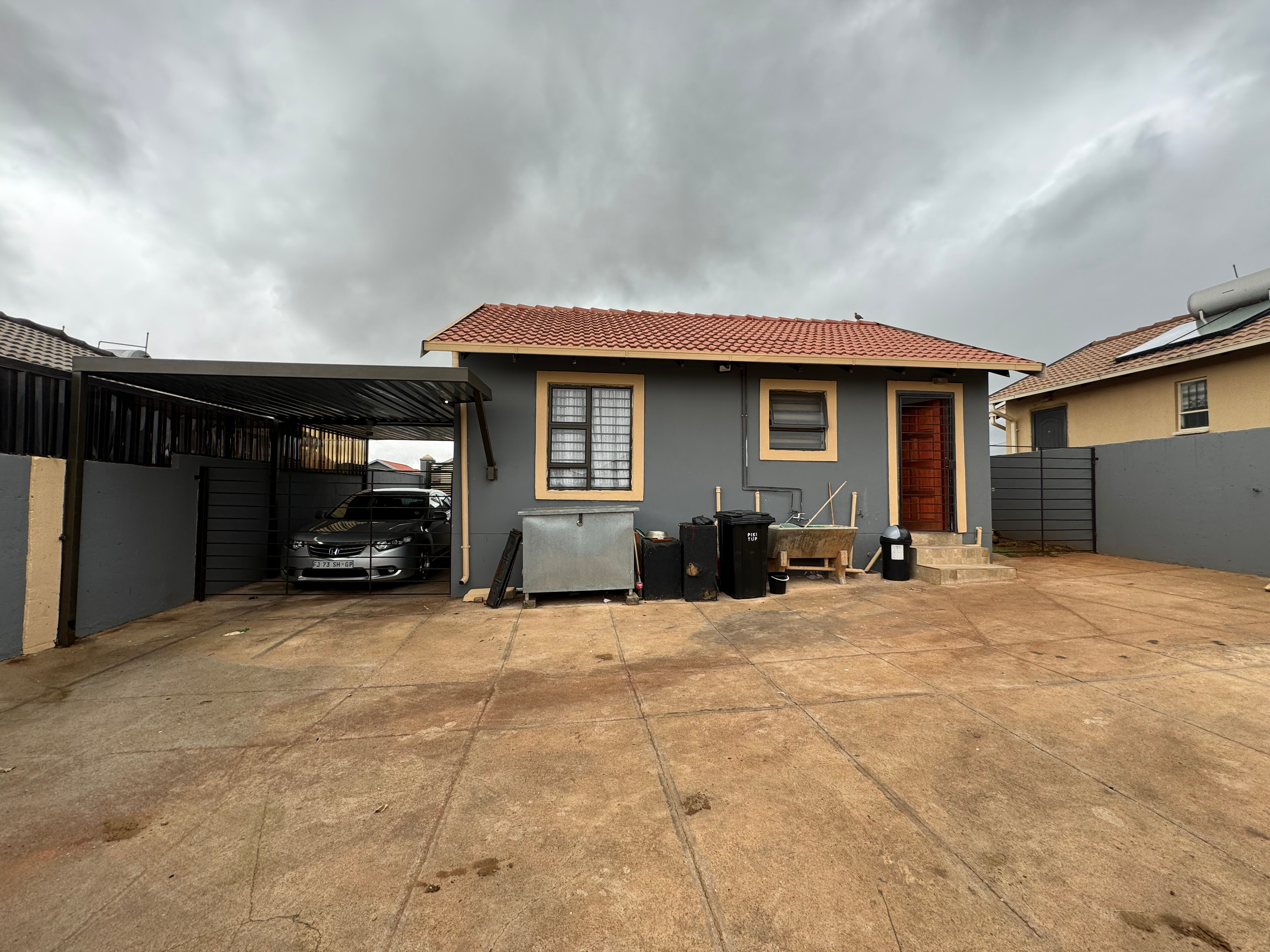 2 Bedroom Property for Sale in Lenasia South Gauteng