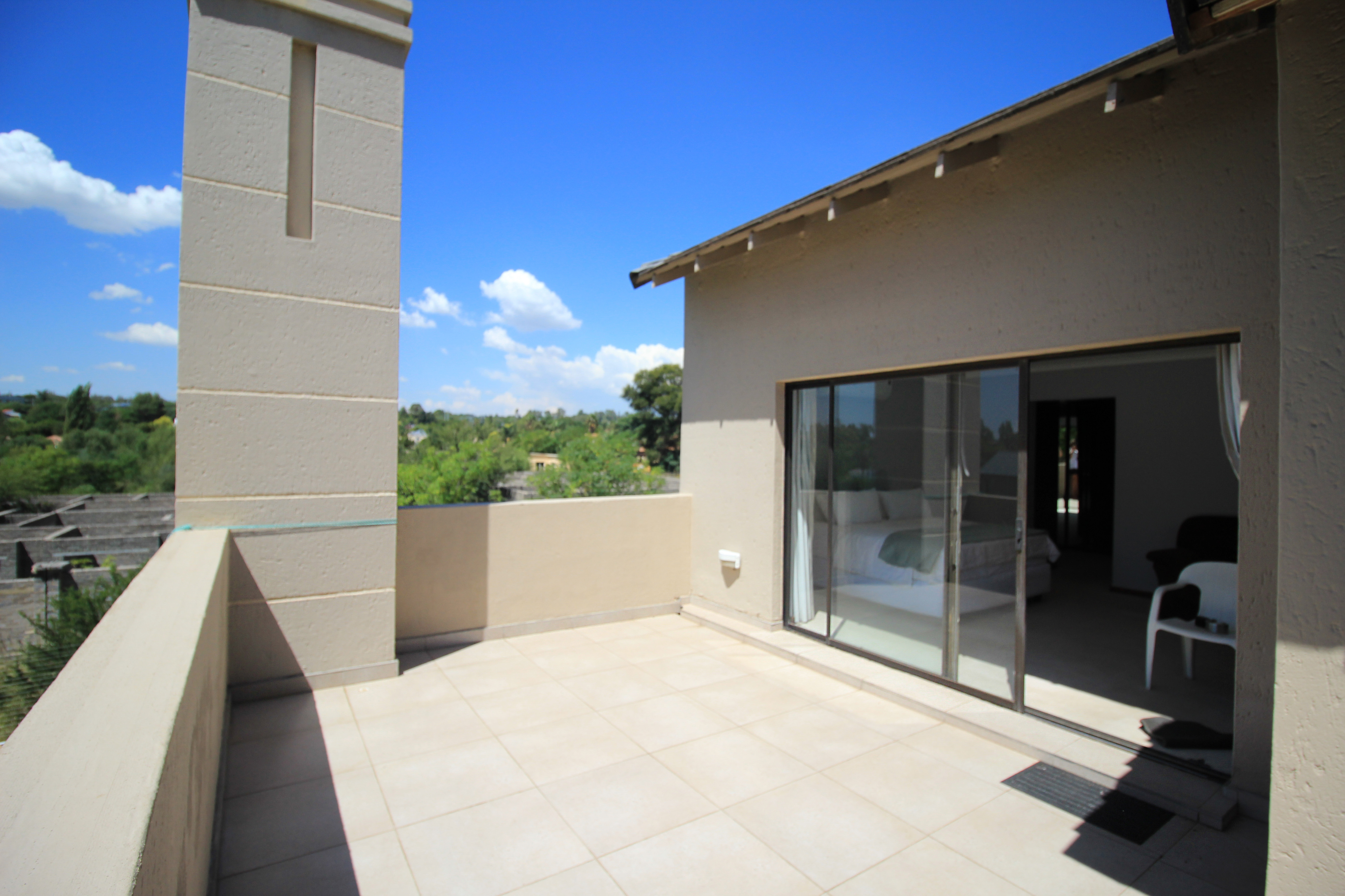 To Let 3 Bedroom Property for Rent in Sunninghill Gauteng