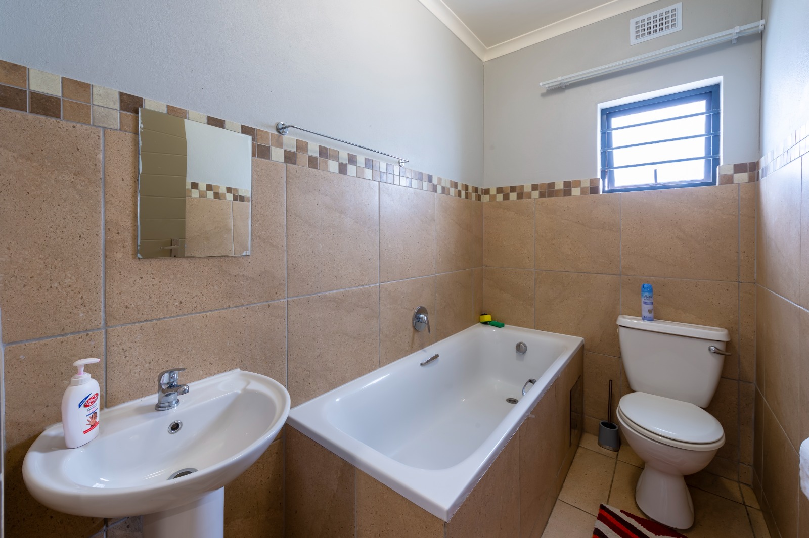 To Let 3 Bedroom Property for Rent in Andeon Gauteng