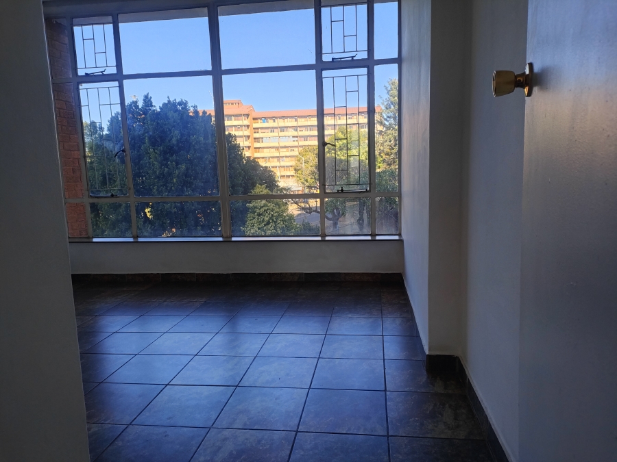 2 Bedroom Property for Sale in Weavind Park Gauteng