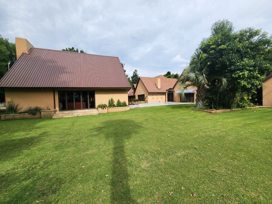 4 Bedroom Property for Sale in Glen Donald A H Gauteng