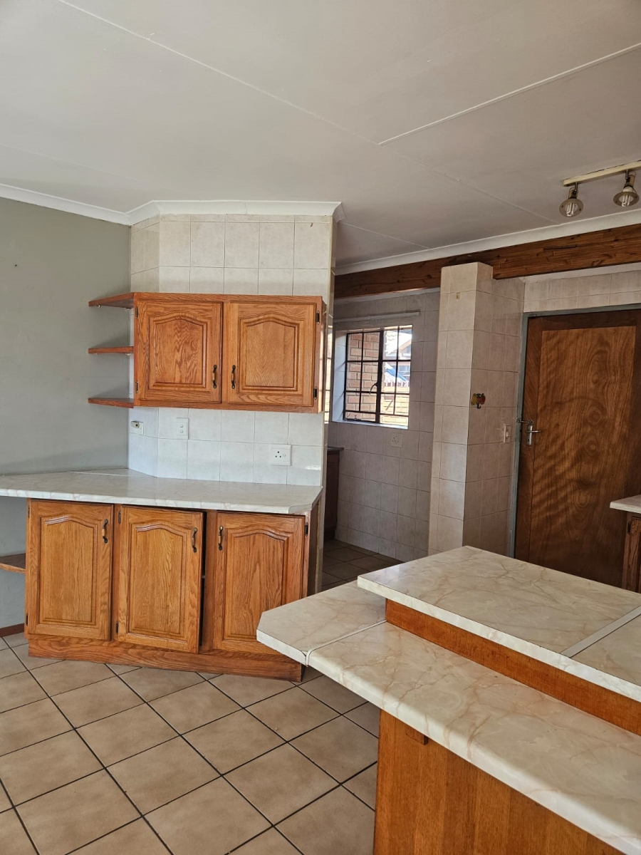To Let 3 Bedroom Property for Rent in Montana Park Gauteng