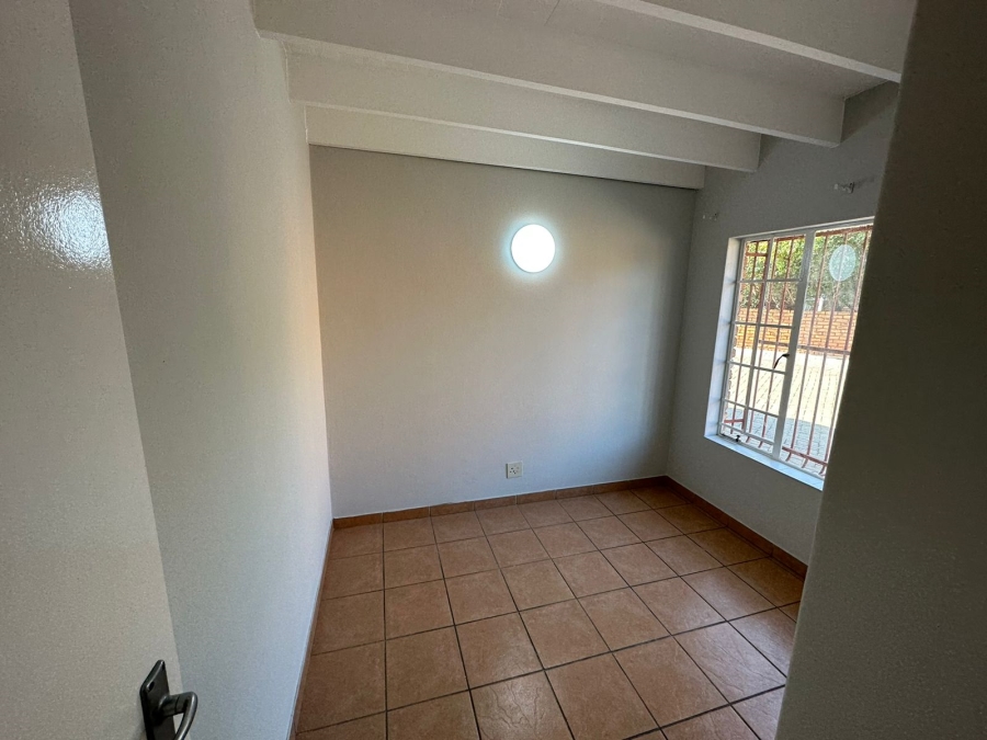 3 Bedroom Property for Sale in Weavind Park Gauteng