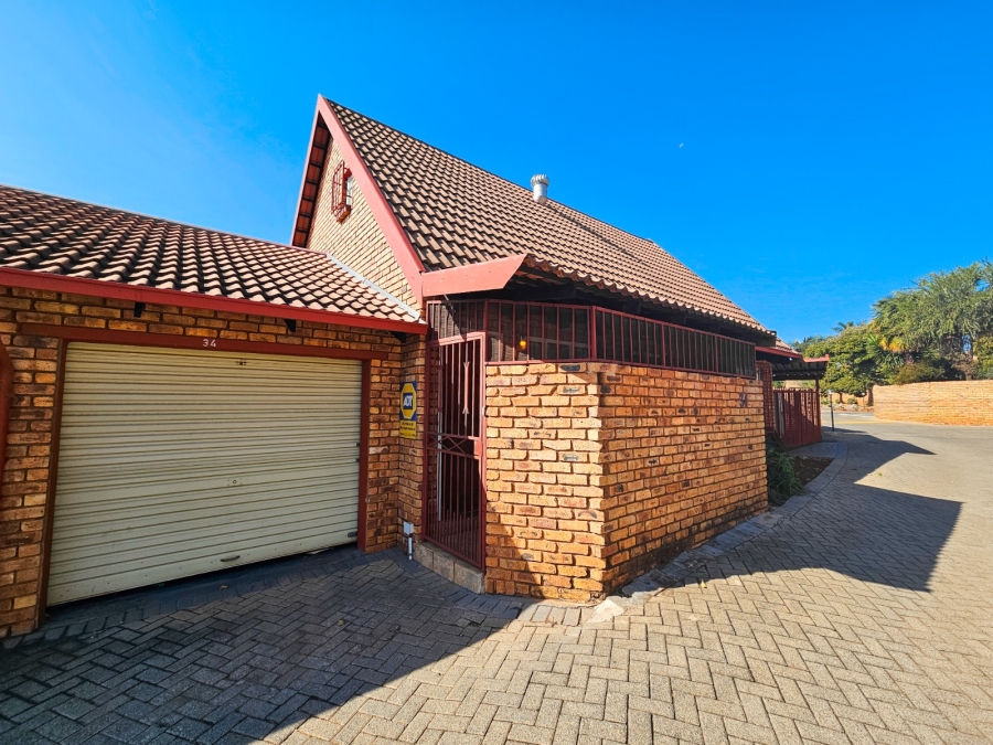 3 Bedroom Property for Sale in Weavind Park Gauteng