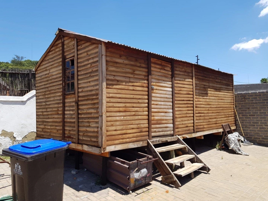 2 Bedroom Property for Sale in Vaaloewer Gauteng