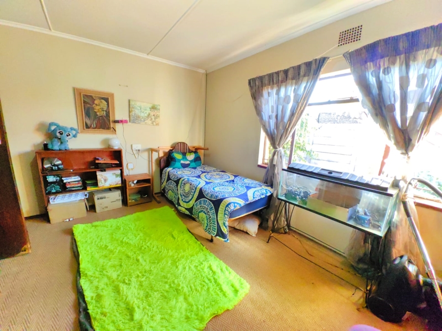 3 Bedroom Property for Sale in Jan Niemand Park Gauteng