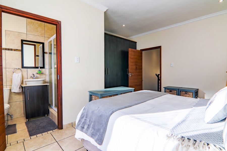 2 Bedroom Property for Sale in Pretorius Park Gauteng