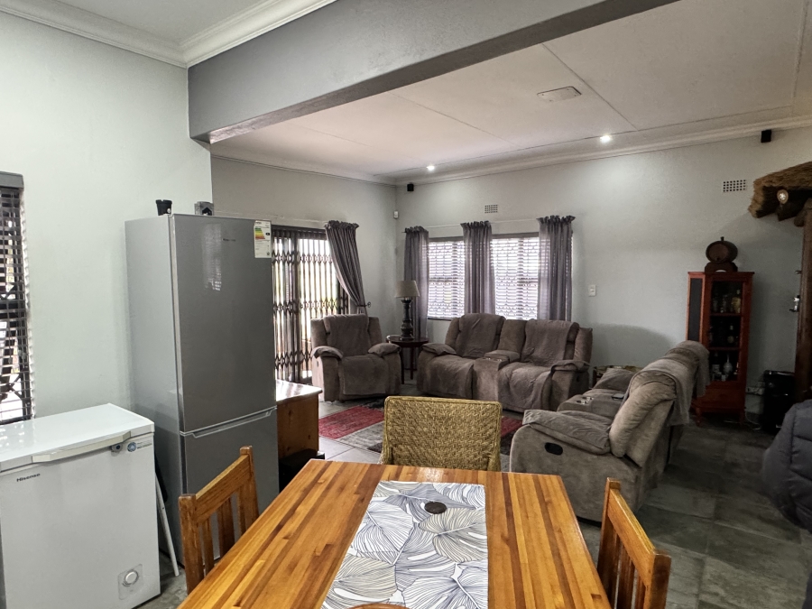 To Let 2 Bedroom Property for Rent in Protea Ridge Gauteng