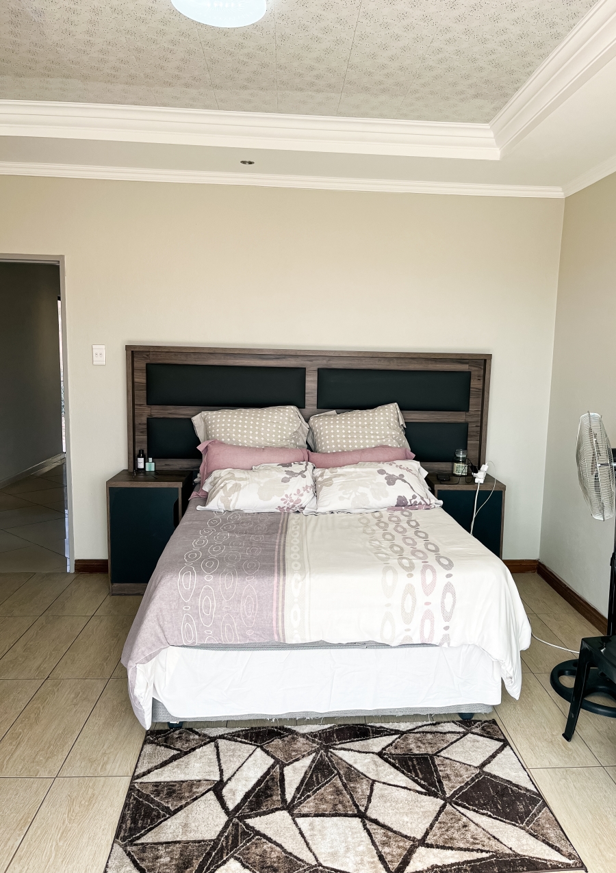 6 Bedroom Property for Sale in Magaliesberg Country Estate Gauteng