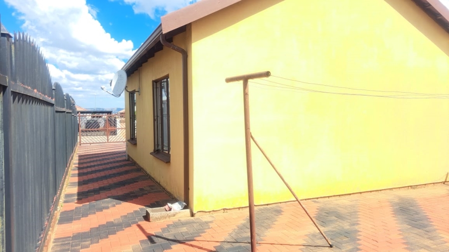 2 Bedroom Property for Sale in Soshanguve East Ext 3 Gauteng