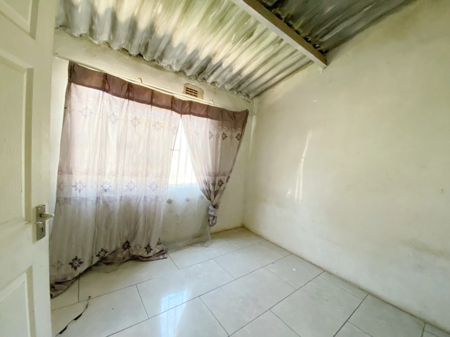 2 Bedroom Property for Sale in Lakeside Gauteng