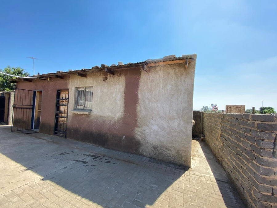 2 Bedroom Property for Sale in Lakeside Gauteng