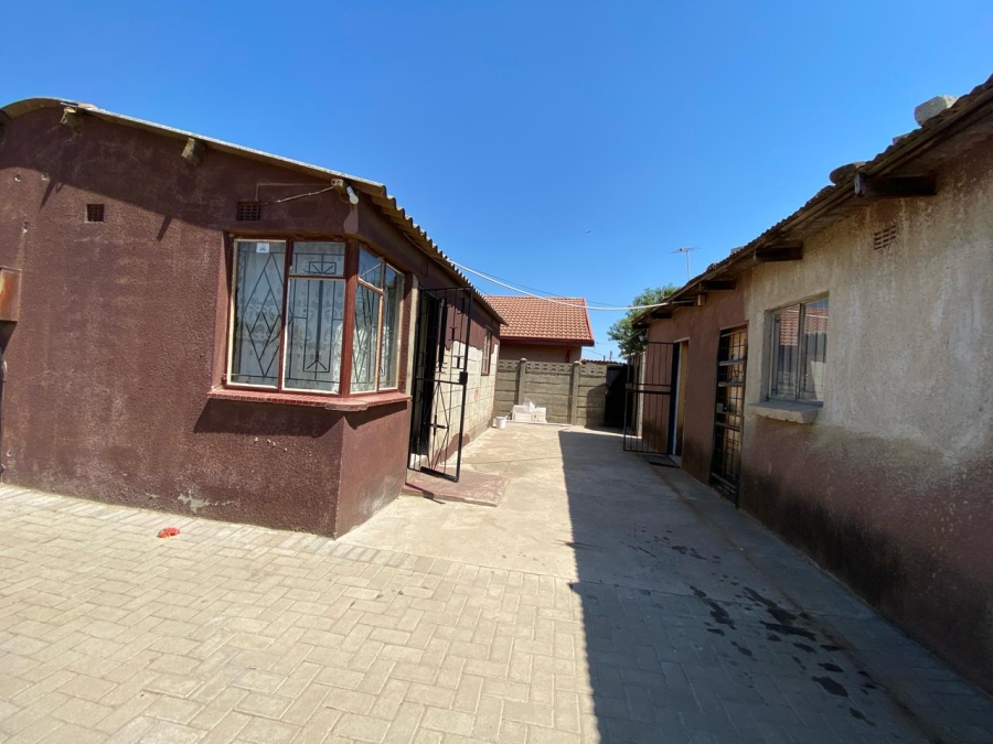 2 Bedroom Property for Sale in Lakeside Gauteng