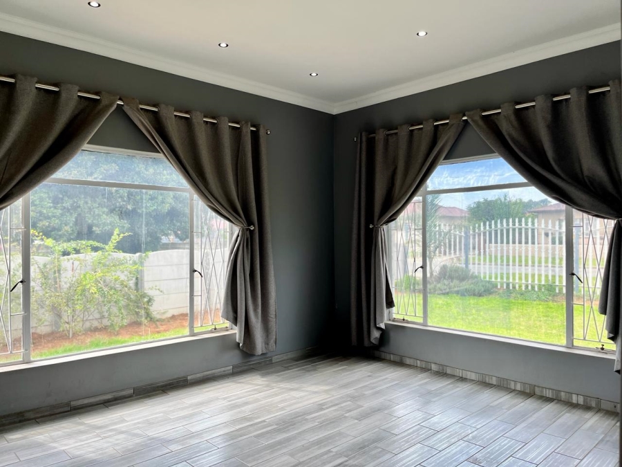 3 Bedroom Property for Sale in Selection Park Gauteng