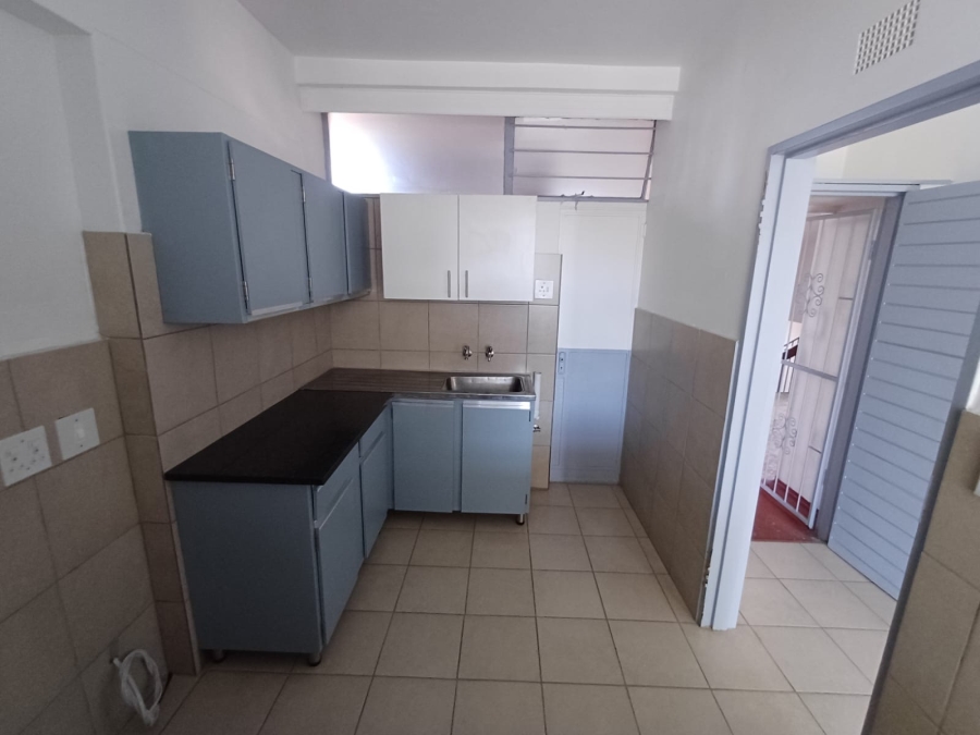 To Let 2 Bedroom Property for Rent in Germiston Central Gauteng