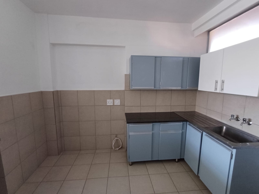 To Let 2 Bedroom Property for Rent in Germiston Central Gauteng