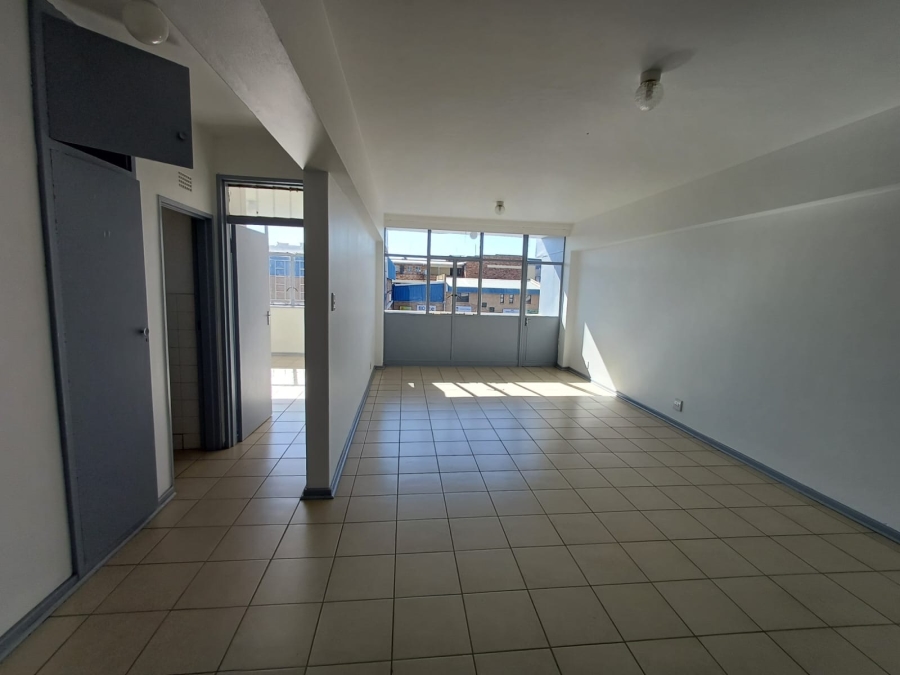 To Let 2 Bedroom Property for Rent in Germiston Central Gauteng