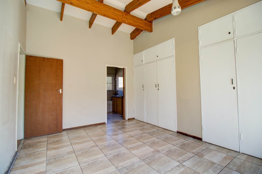 6 Bedroom Property for Sale in Murrayfield Gauteng