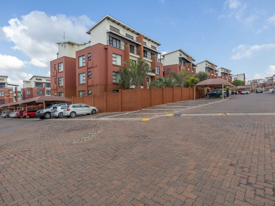 2 Bedroom Property for Sale in Greenstone Hill Gauteng