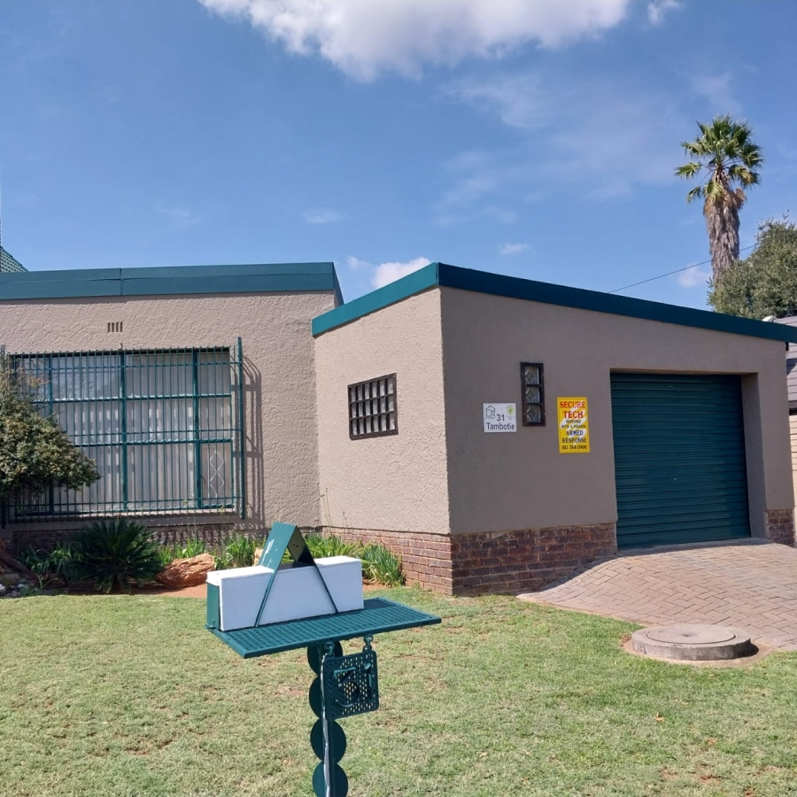 3 Bedroom Property for Sale in Dalpark Proper Gauteng