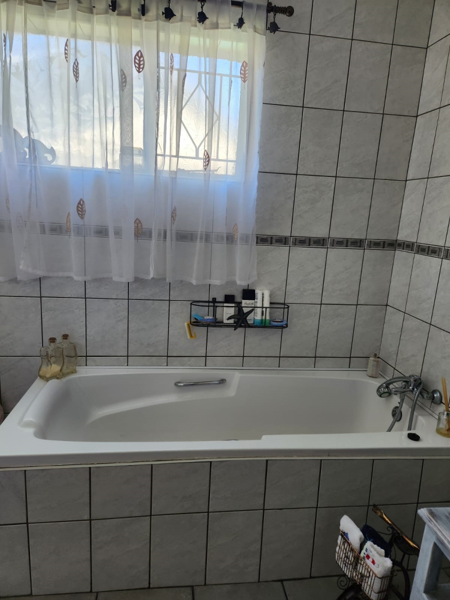 3 Bedroom Property for Sale in Dalpark Proper Gauteng