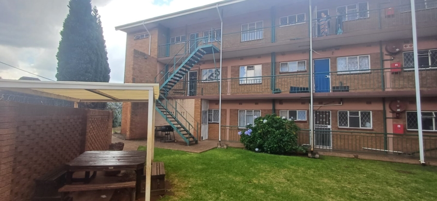 2 Bedroom Property for Sale in Vanderbijlpark CW 1 Gauteng