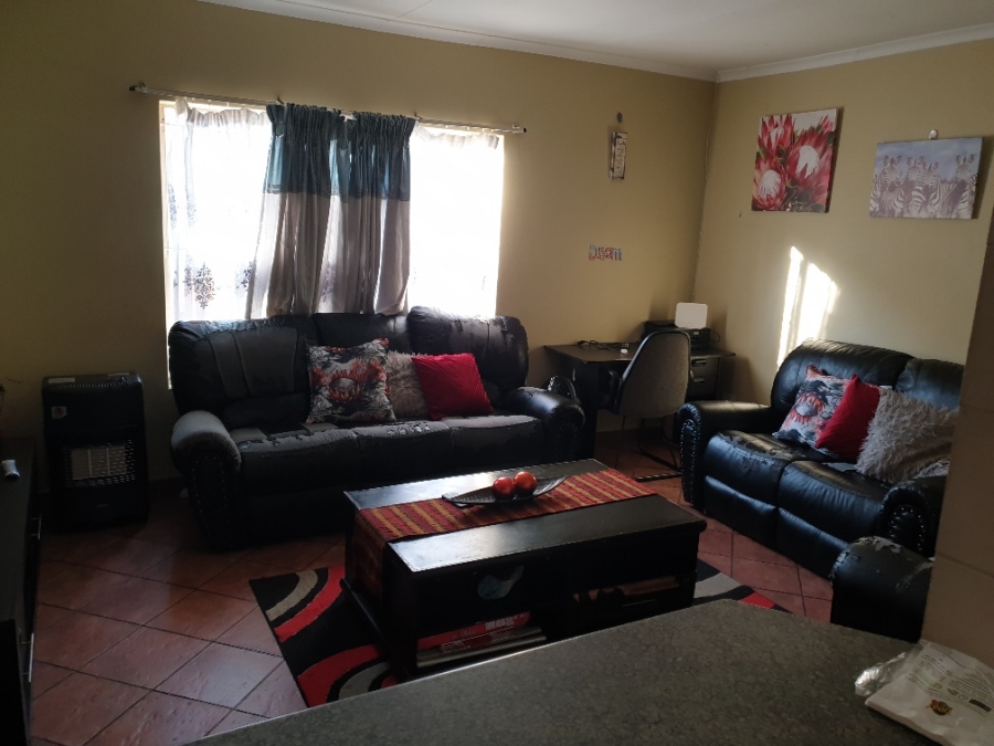 To Let 2 Bedroom Property for Rent in Wonderboom South Gauteng