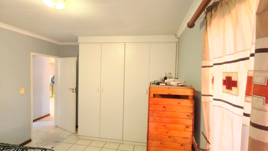 2 Bedroom Property for Sale in Montana Tuine Gauteng