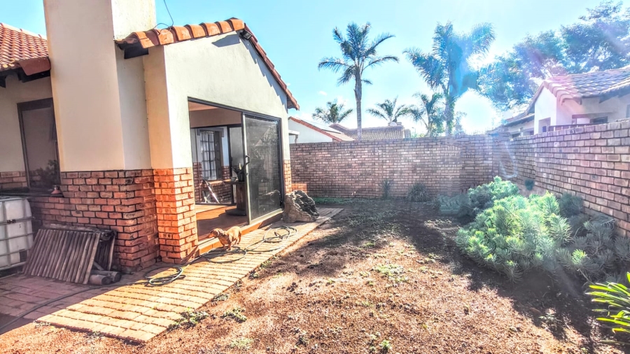 2 Bedroom Property for Sale in Montana Tuine Gauteng