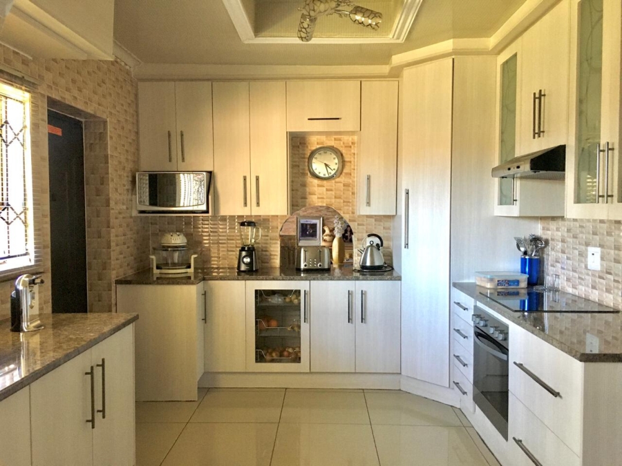 3 Bedroom Property for Sale in Unitas Park Gauteng