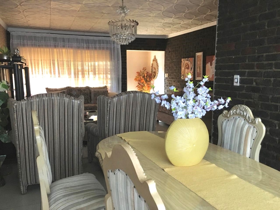 3 Bedroom Property for Sale in Unitas Park Gauteng