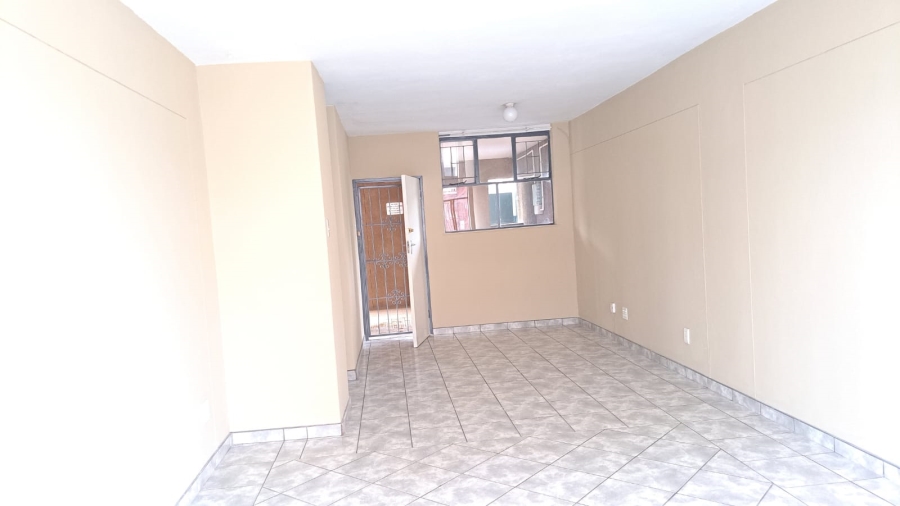 2 Bedroom Property for Sale in Weavind Park Gauteng