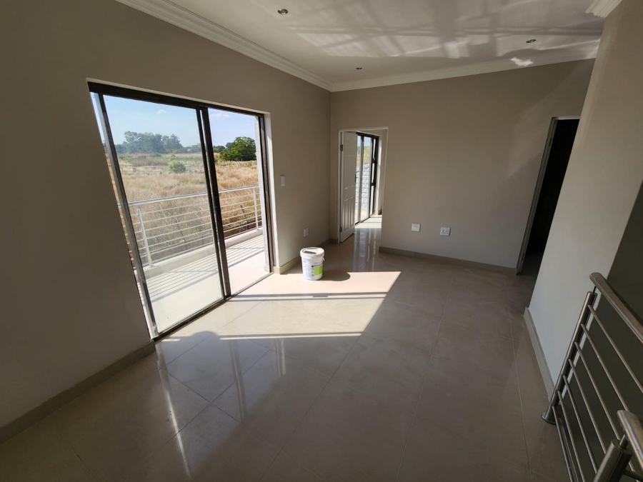 4 Bedroom Property for Sale in Zambezi Manor Lifestyle Estate Gauteng