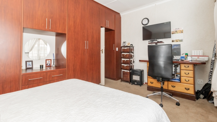 4 Bedroom Property for Sale in Eastleigh Gauteng