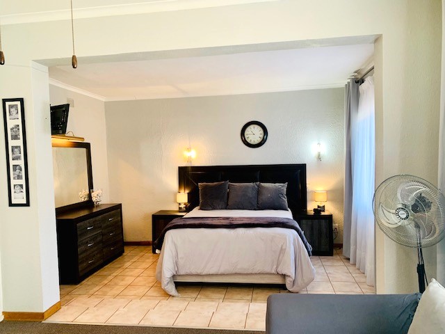5 Bedroom Property for Sale in Jordaan Park Gauteng