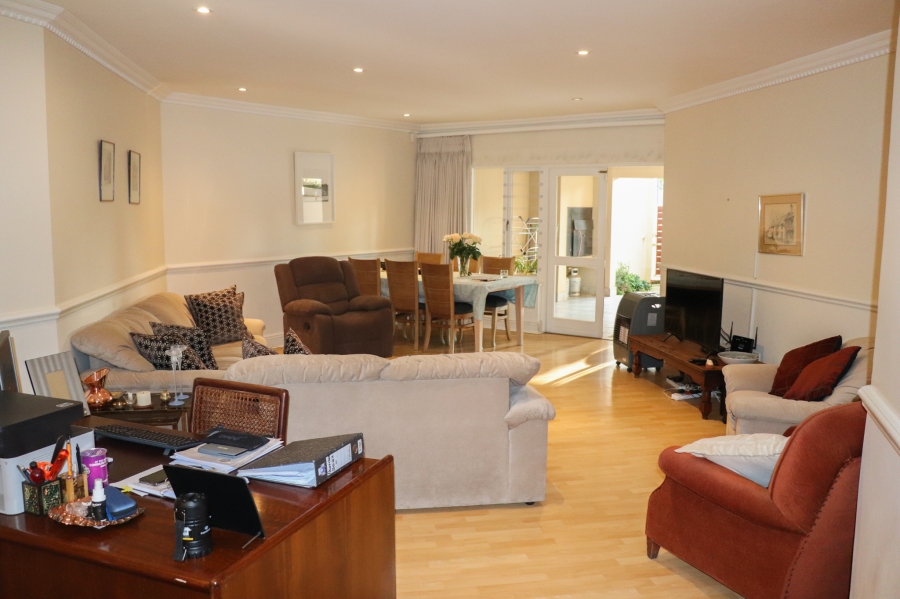 2 Bedroom Property for Sale in Hyde Park Gauteng