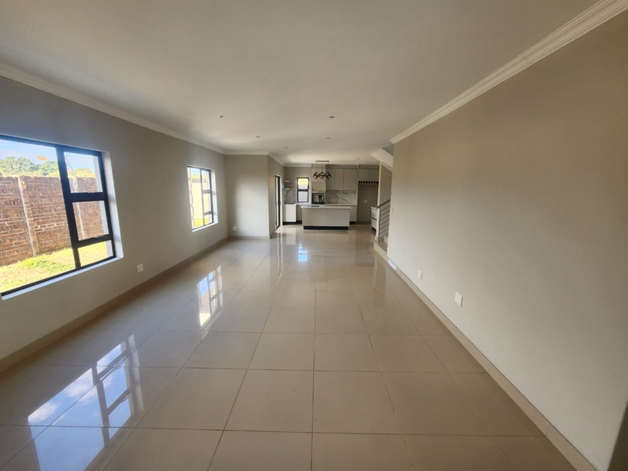 4 Bedroom Property for Sale in Zambezi Manor Lifestyle Estate Gauteng