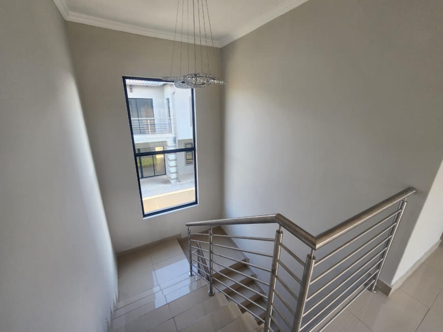 4 Bedroom Property for Sale in Zambezi Manor Lifestyle Estate Gauteng