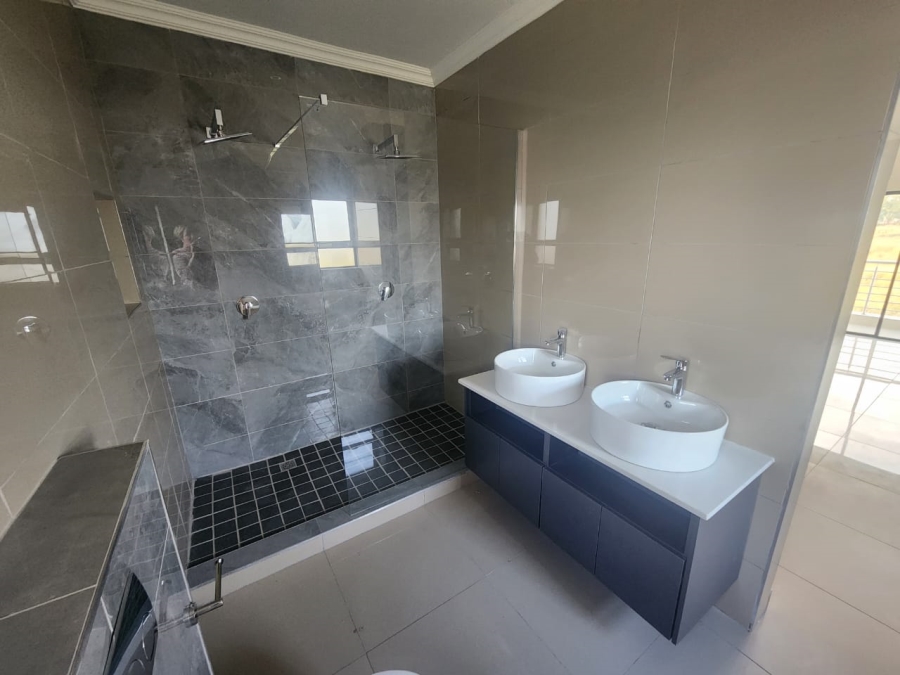 4 Bedroom Property for Sale in Zambezi Manor Lifestyle Estate Gauteng