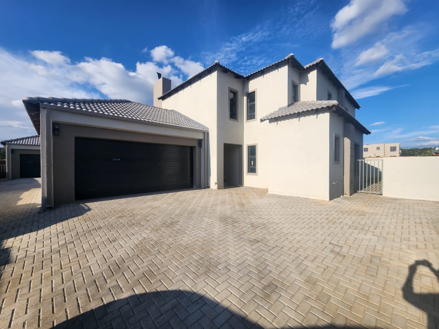 4 Bedroom Property for Sale in Zambezi Manor Lifestyle Estate Gauteng