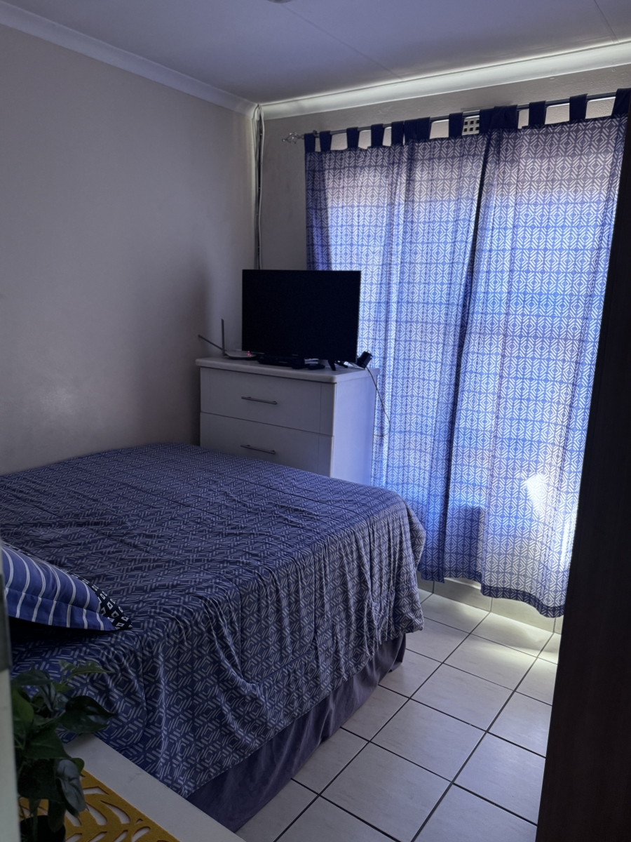 4 Bedroom Property for Sale in Clayville Gauteng