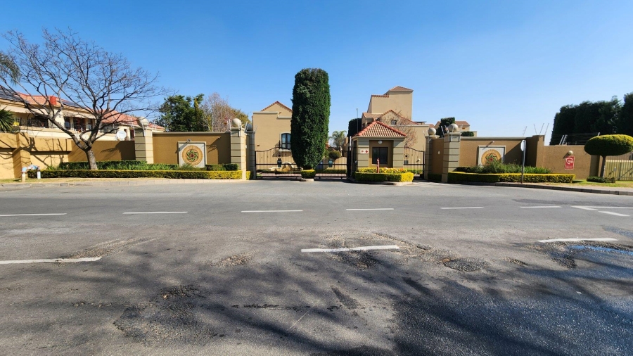 1 Bedroom Property for Sale in Sunninghill Gauteng