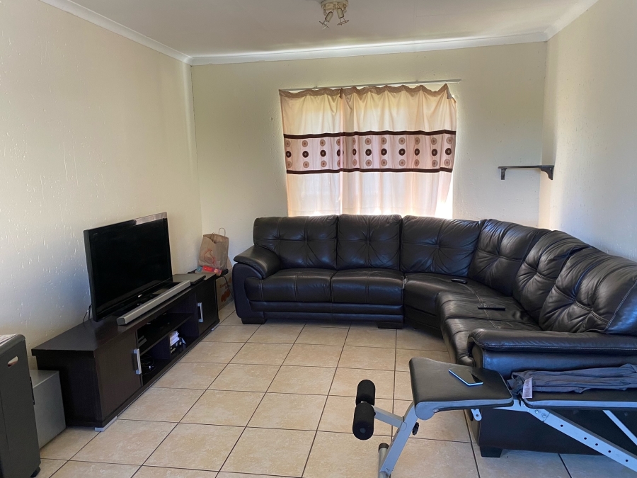 1 Bedroom Property for Sale in Klippoortje Gauteng
