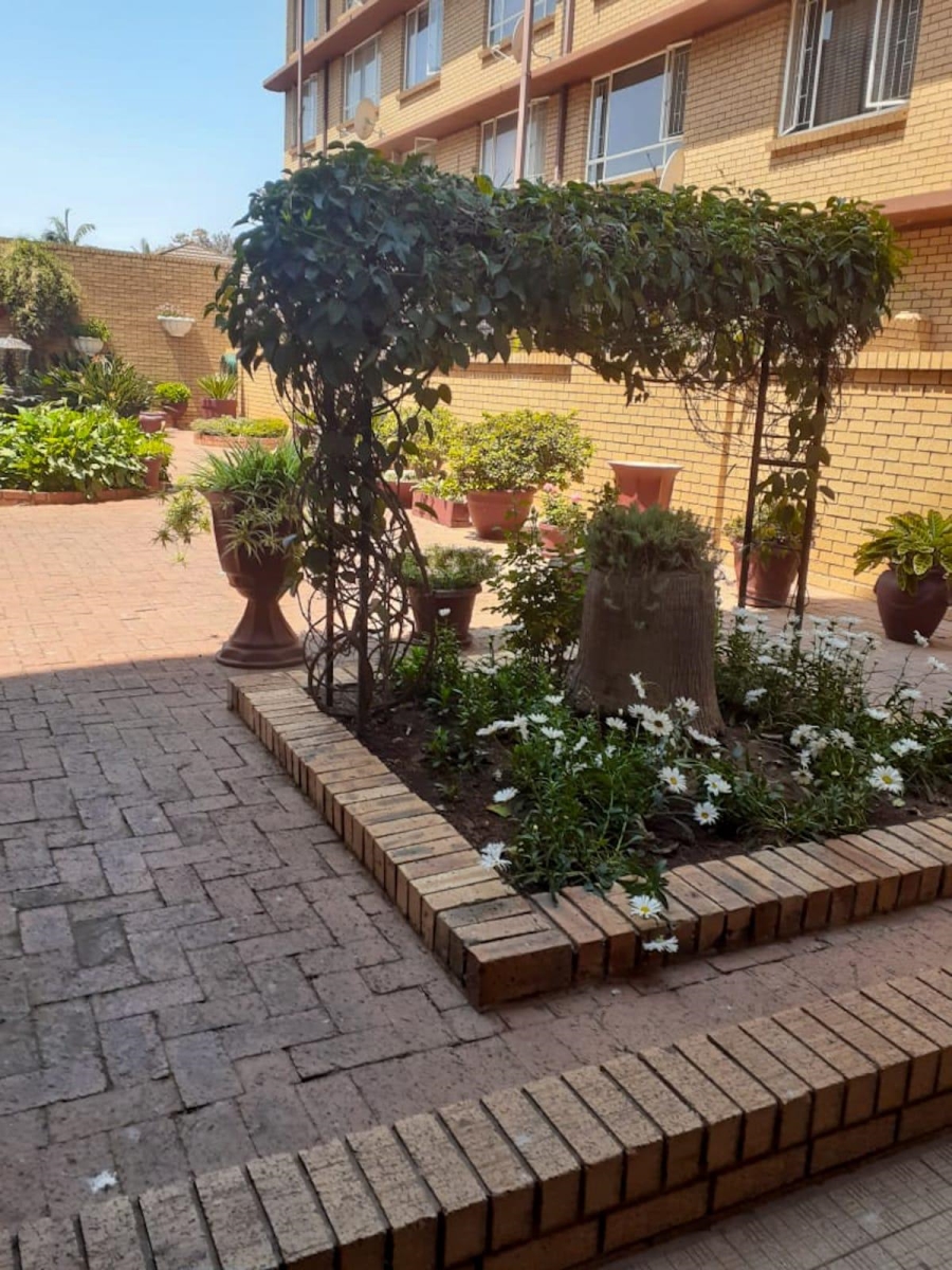2 Bedroom Property for Sale in Pretoria Gardens Gauteng
